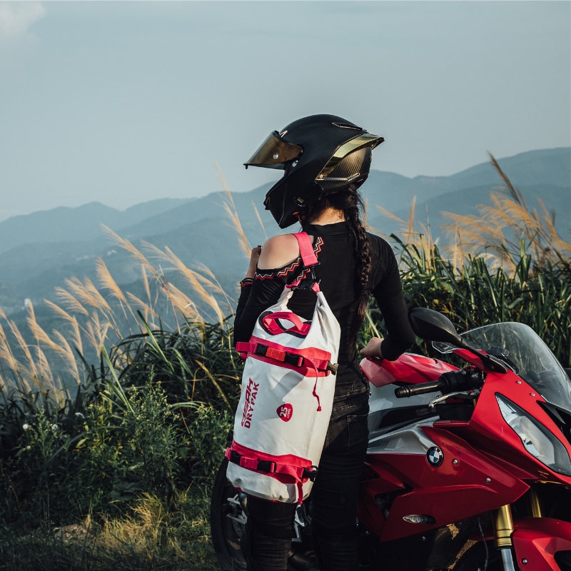 Torba motocyklowa OSAH 25L, to – Motorcycle Gear Companies recenzja i cena